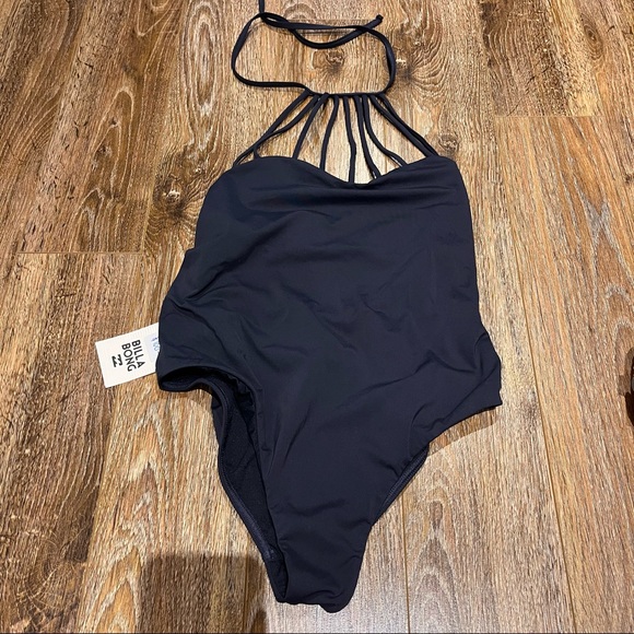 Billabong Women's Sol Searcher One Piece
Boho Vibe Billabong Scooped Back Stripy - Picture 3 of 10